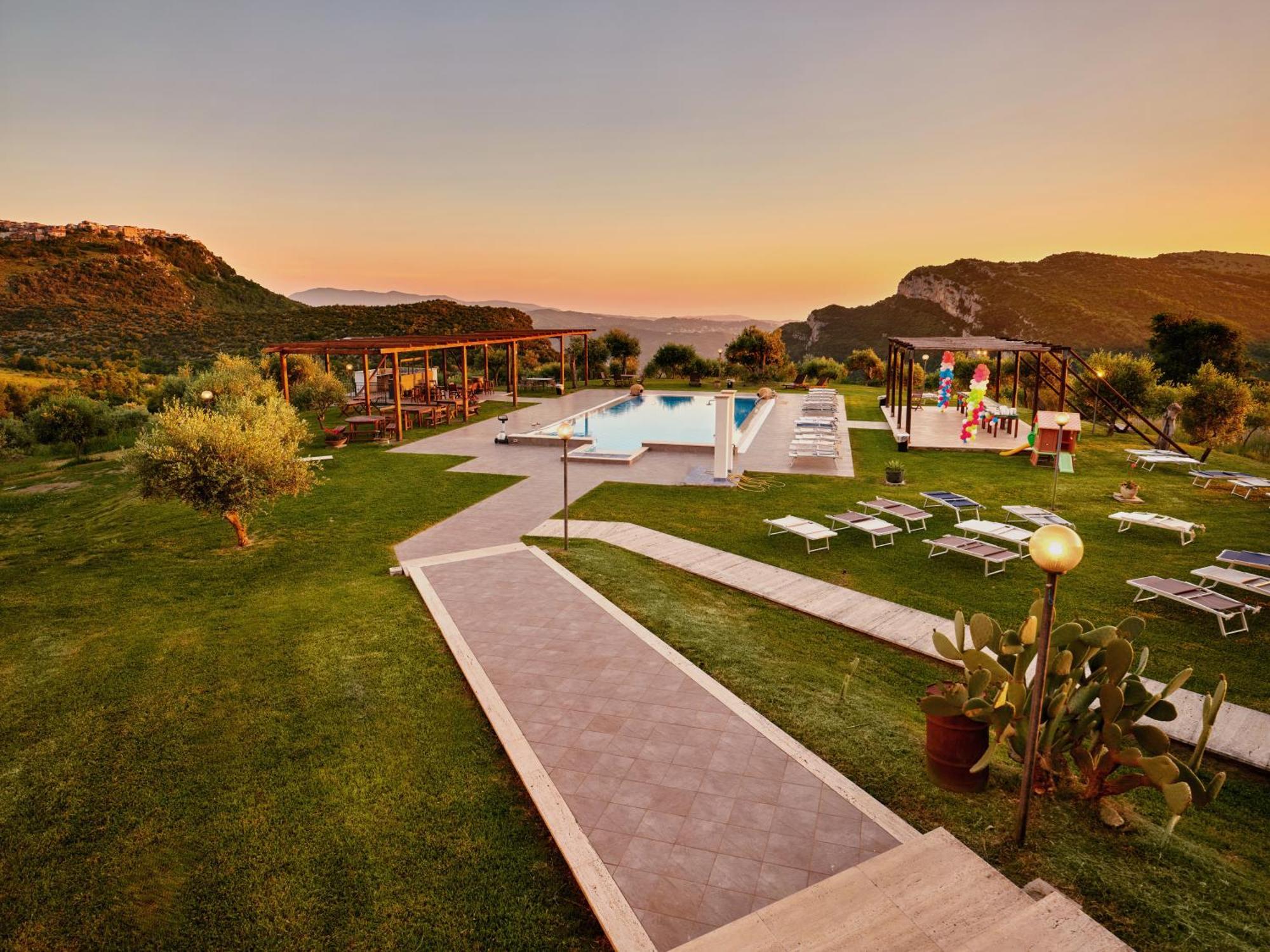 Trentinara L' Aia Resort المظهر الخارجي الصورة